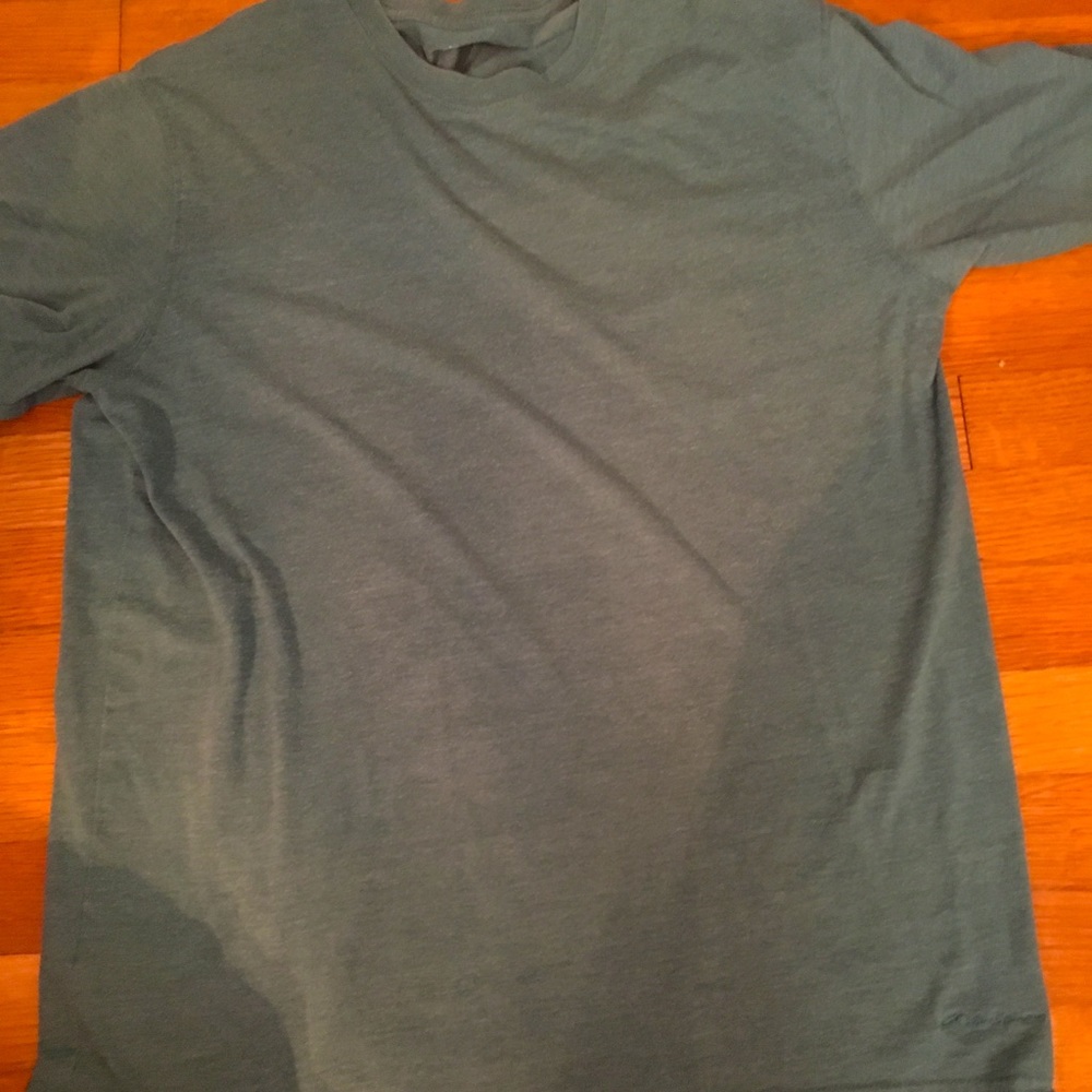 Green tshirt!!